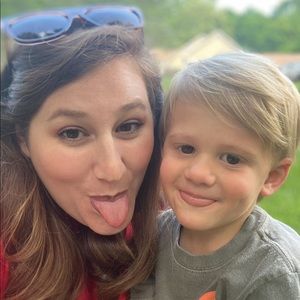 Meet your Posher, Christine